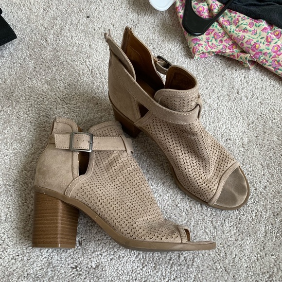 Universal thread heels - Picture 2 of 4